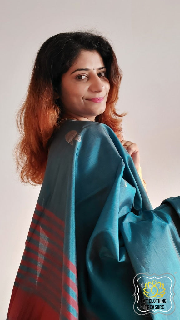 Handwoven Banana Pith Silk Saree- Shot Blue And Maroon Saree