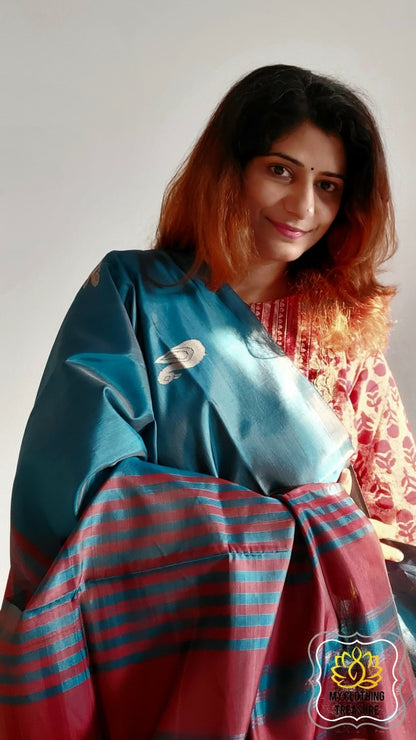 Handwoven Banana Pith Silk Saree- Shot Blue And Maroon Saree