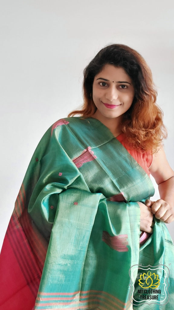 Handwoven Banana Pith Silk Saree- Shot Green And Pink Saree